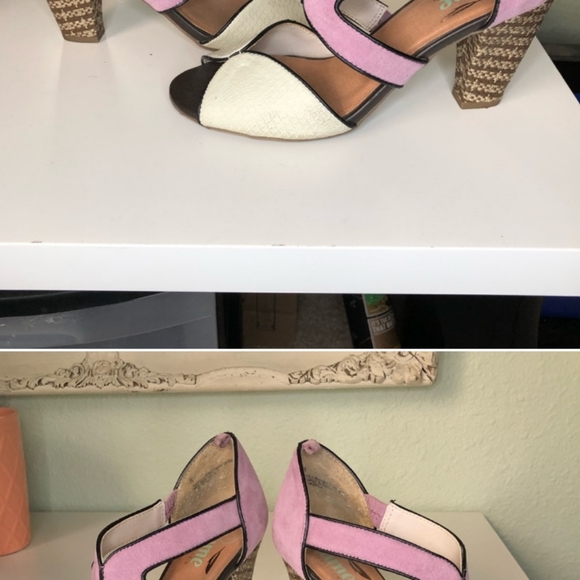 Pink and white heels - Picture 2 of 4